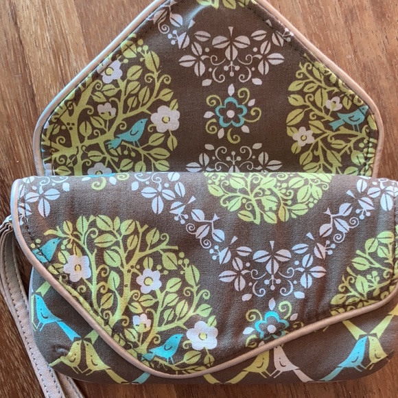 Vera Bradley Foldover Wristlet - Picture 7 of 9